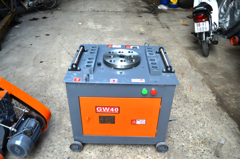 Máy Uốn Sắt GW40