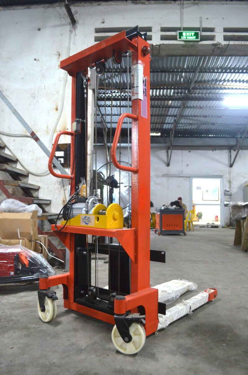 Xe Nâng Tay Cao Điện NPA-500 Nâng Cao 2m5