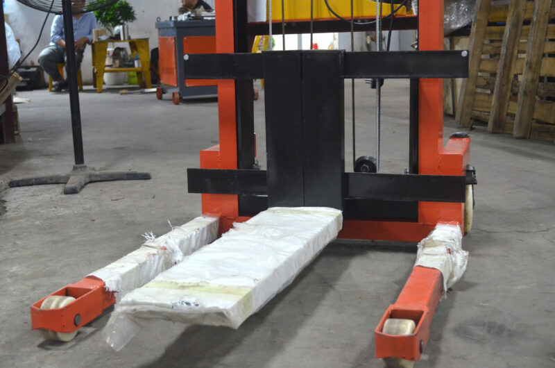 Xe Nâng Tay Điện 350kg cao 3m5