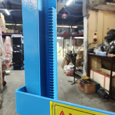 Xe Nâng Trèo Ô Tô 1000Kg Ắc Quy Xe Nâng Trèo Ô Tô 1000Kg Ắc Quy